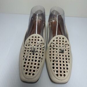 Tory Burch Ivory Leather Perforated Woven Loafers Flats Shoes Bow Charm Sz 10M